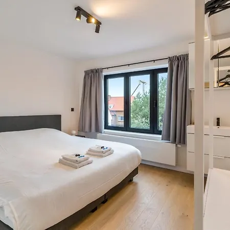 Sublieme, Ruime Luxe 10p Met Terras En Tuin *