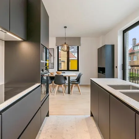 Sublieme, Ruime Luxe 10p Met Terras En Tuin Koksijde